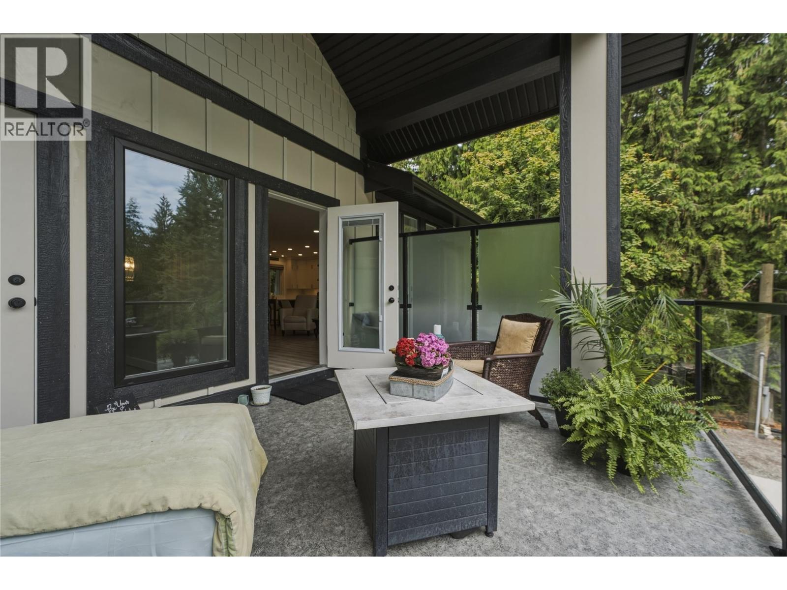 2484 Forest Drive, Blind Bay