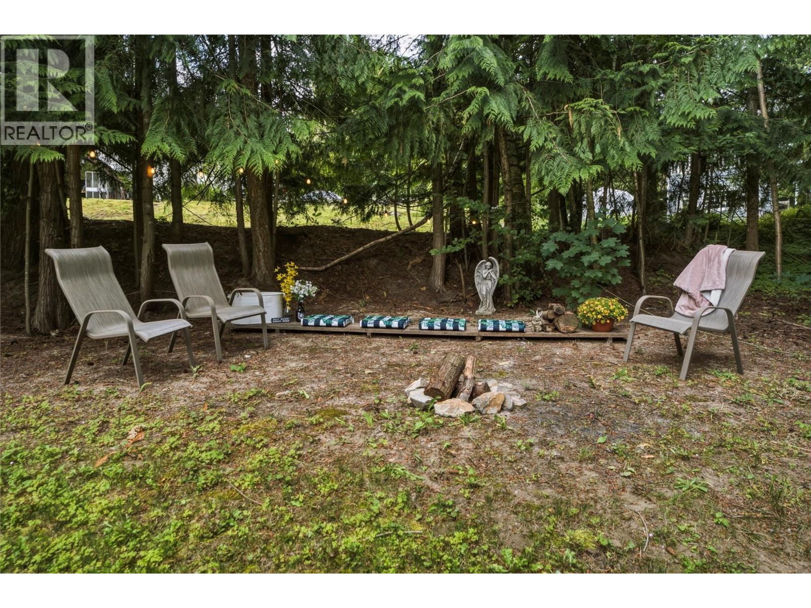 2484 Forest Drive, Blind Bay