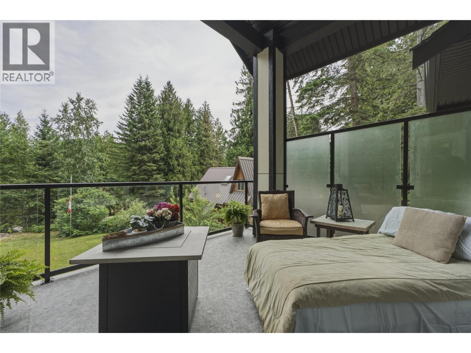 2484 Forest Drive, Blind Bay