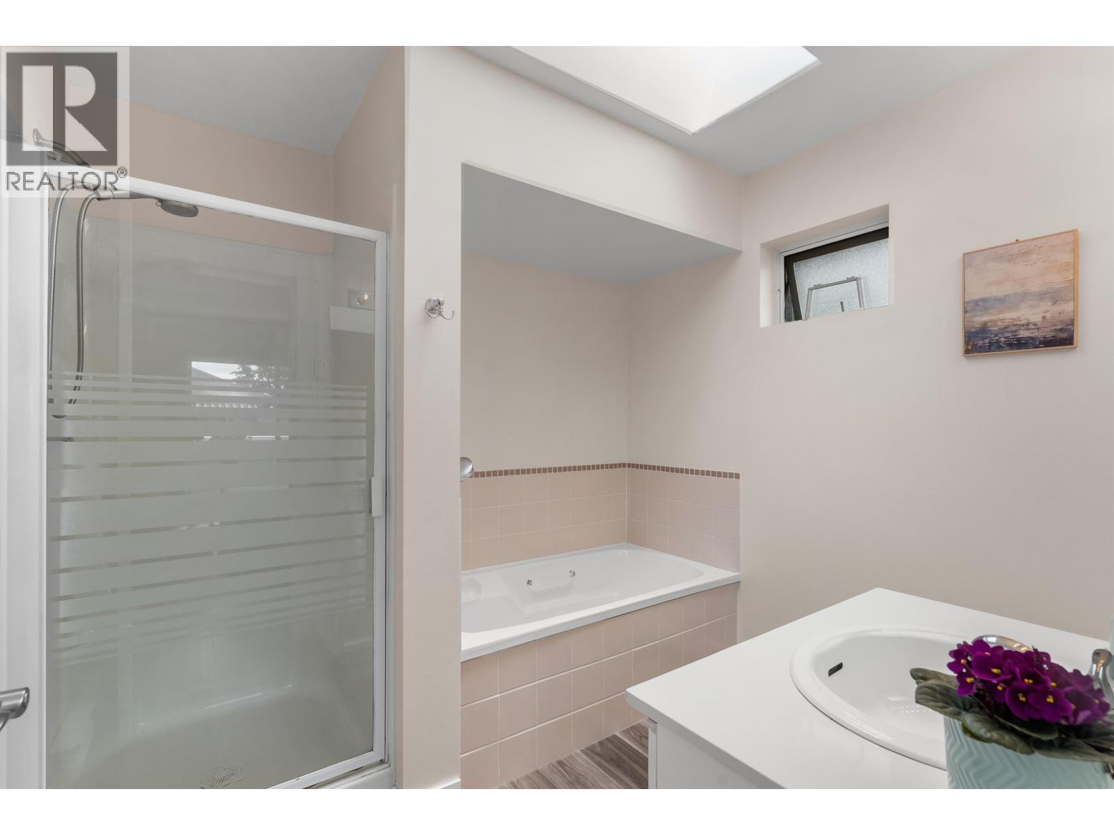 #2-6320 48A Avenue, Delta