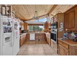 Laundry room - 3422 208 Road, Dawson Creek, BC V1G4H3 Photo 10