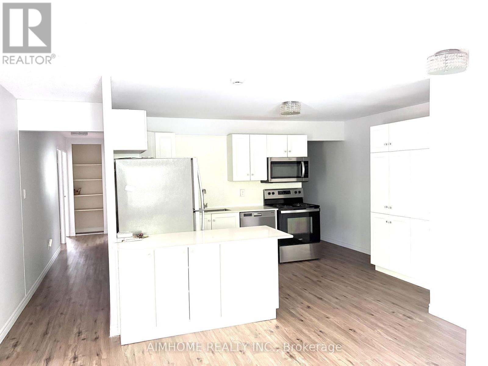 109 WESTMOUNT ROAD N - 2
