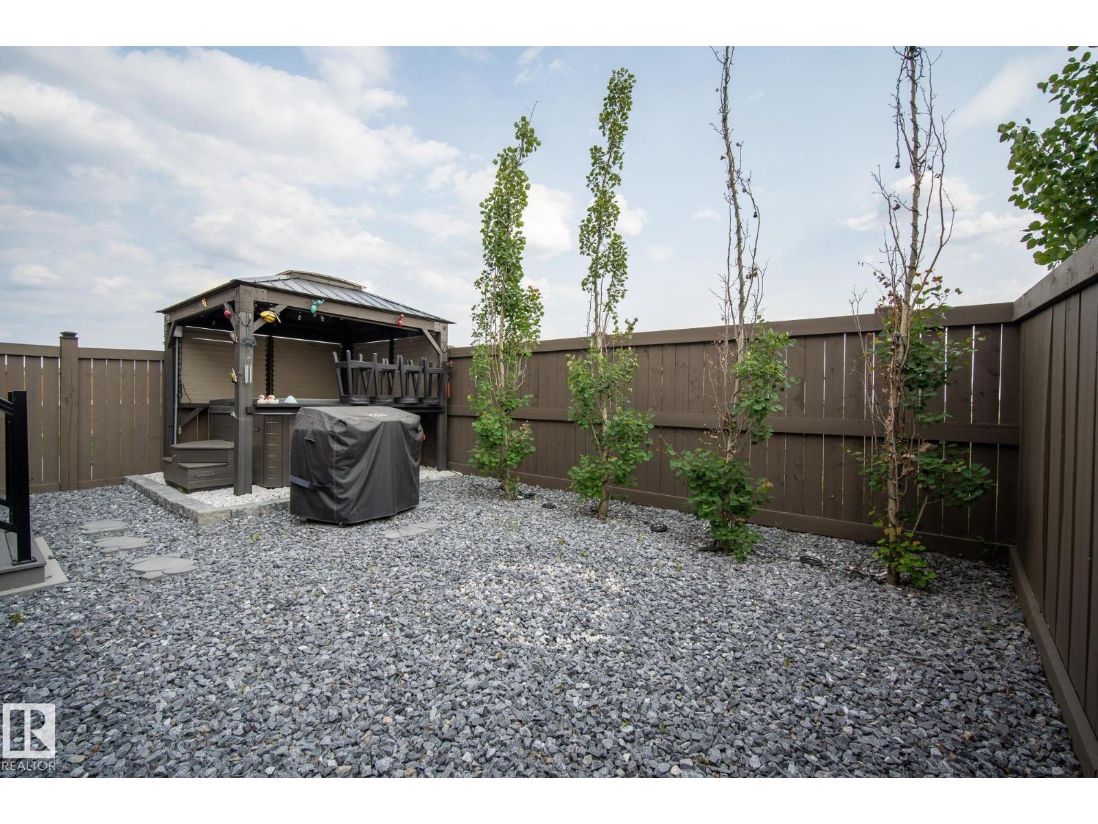 20023 26 AV NW - 41
