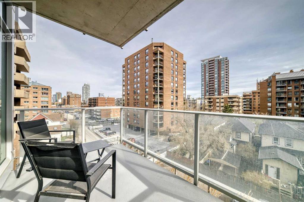 #302 1319 14 Avenue SW - 12