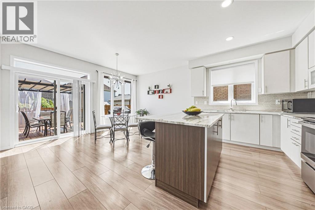 8776 DOGWOOD Crescent - 14