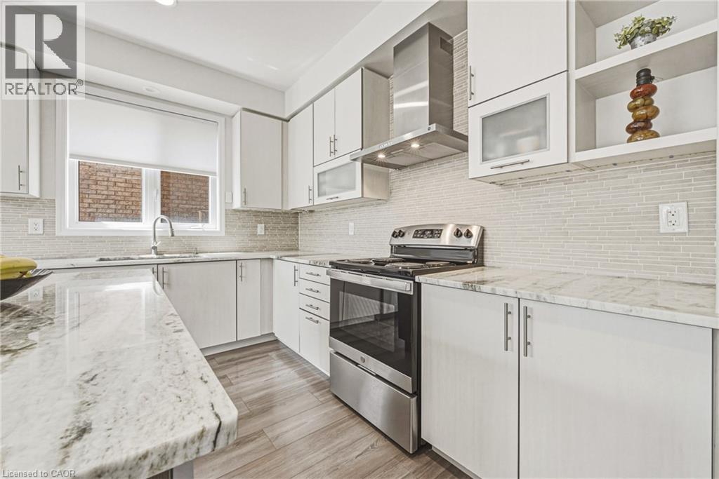 8776 DOGWOOD Crescent - 15