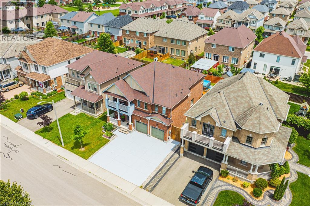 8776 DOGWOOD Crescent - 2