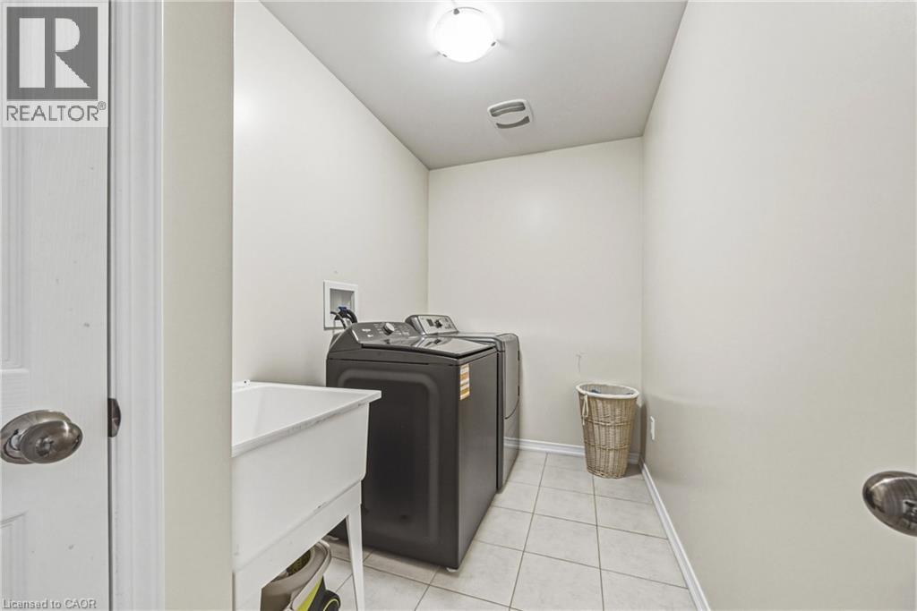 8776 DOGWOOD Crescent - 38