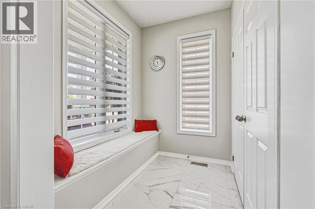 8776 DOGWOOD Crescent - 6