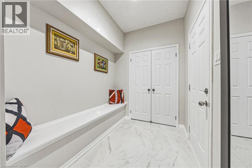 8776 DOGWOOD Crescent - 8