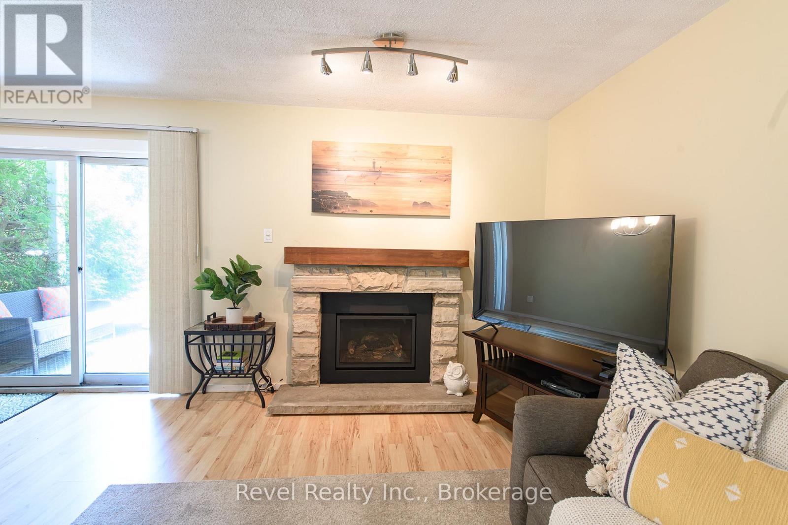 440 OXBOW CRESCENT W - Image 12