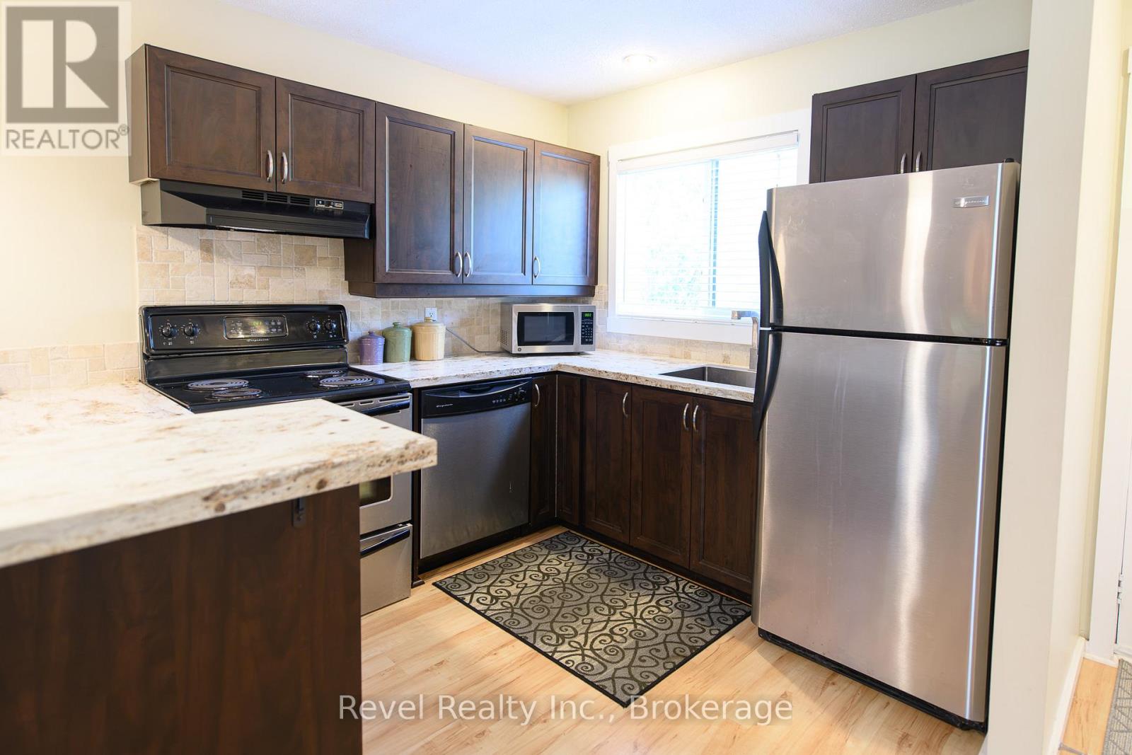 440 OXBOW CRESCENT W - Image 4