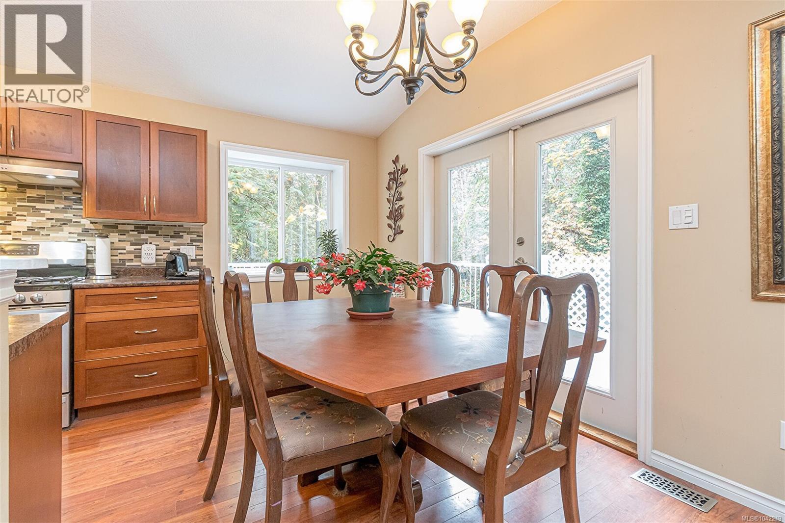 350 Dogwood Dr - 23