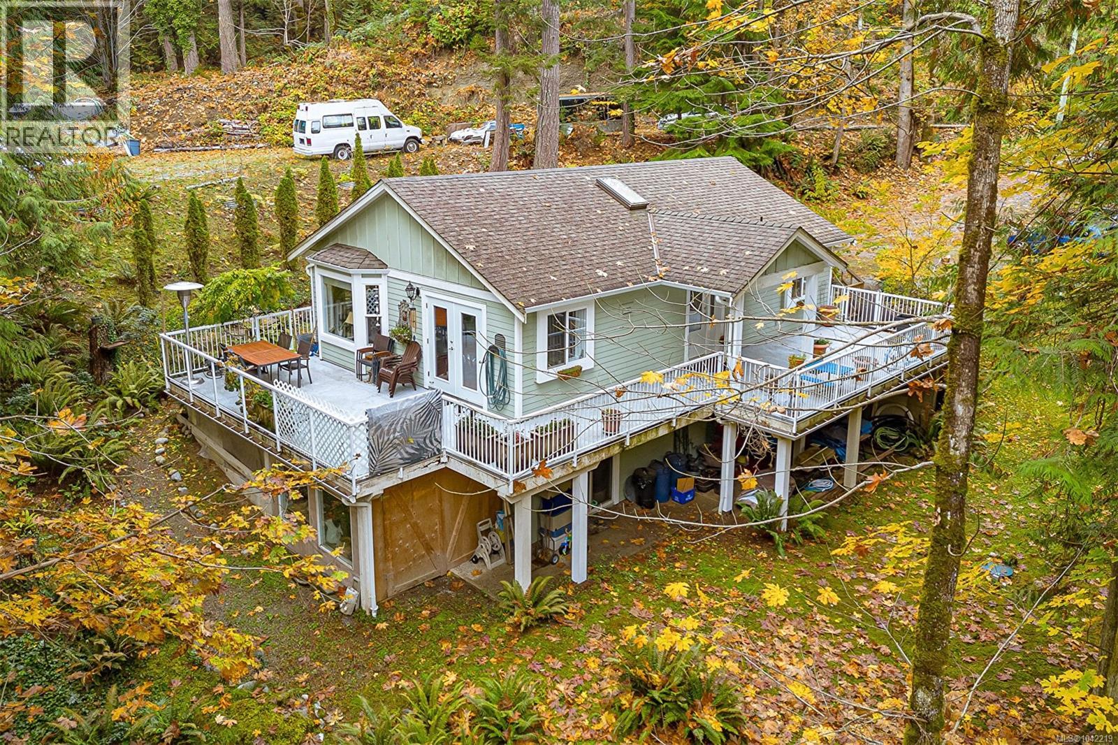 350 Dogwood Dr - 76
