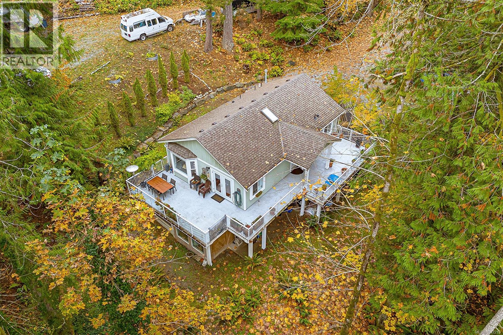 350 Dogwood Dr - 77