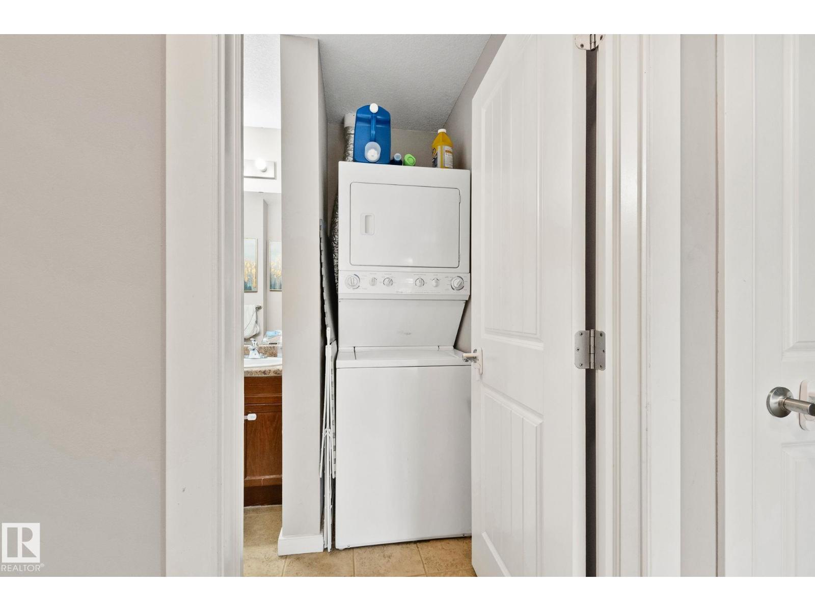 #209 240 SPRUCE RIDGE RD - 26