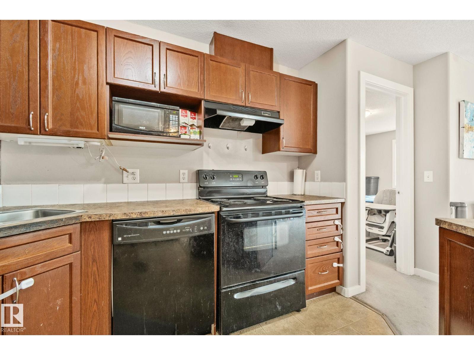 #209 240 SPRUCE RIDGE RD - 9