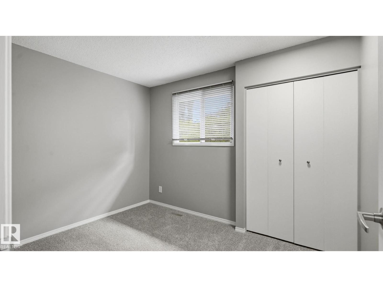 4301 44 ST — photo 20