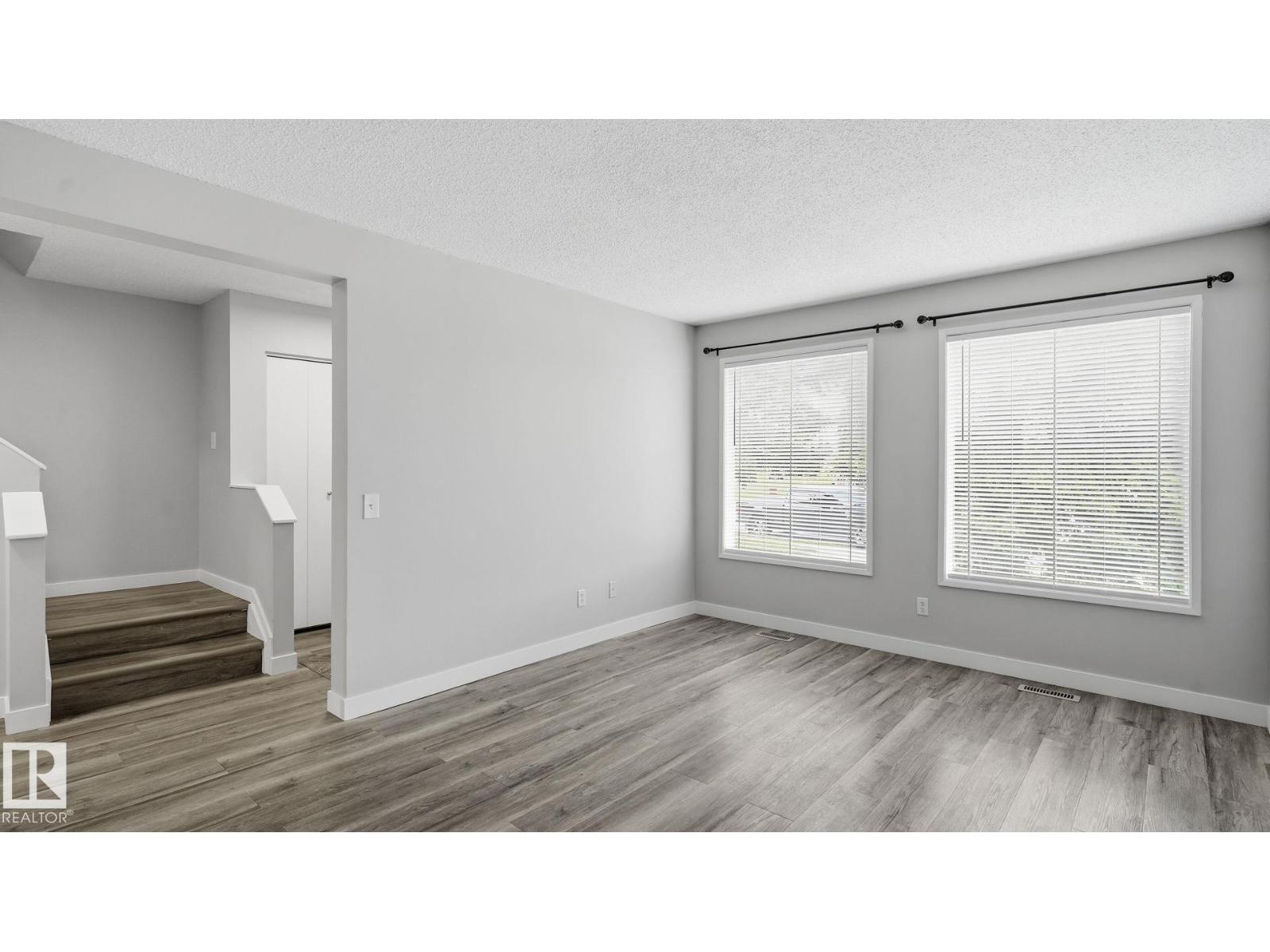 4301 44 ST - photo 4