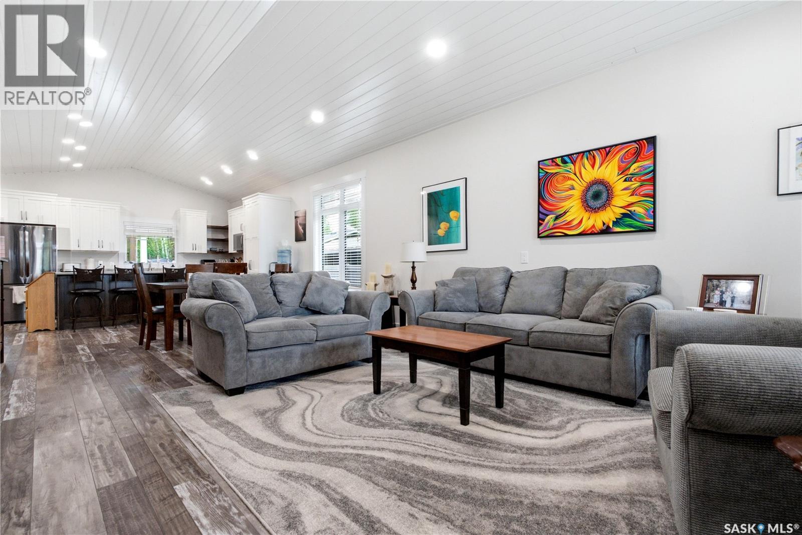 251 Lakeshore DRIVE - 13