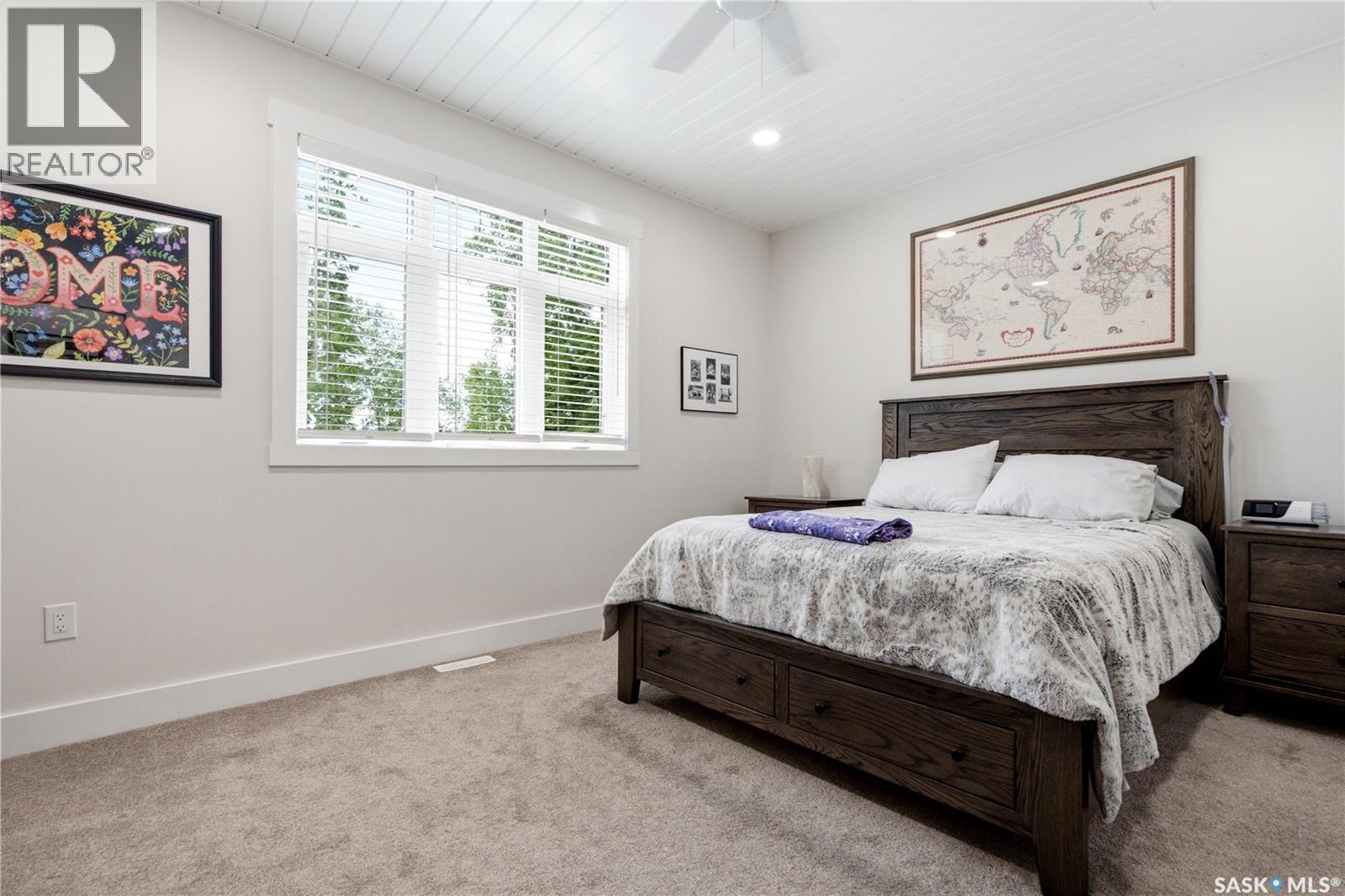 251 Lakeshore DRIVE - 19