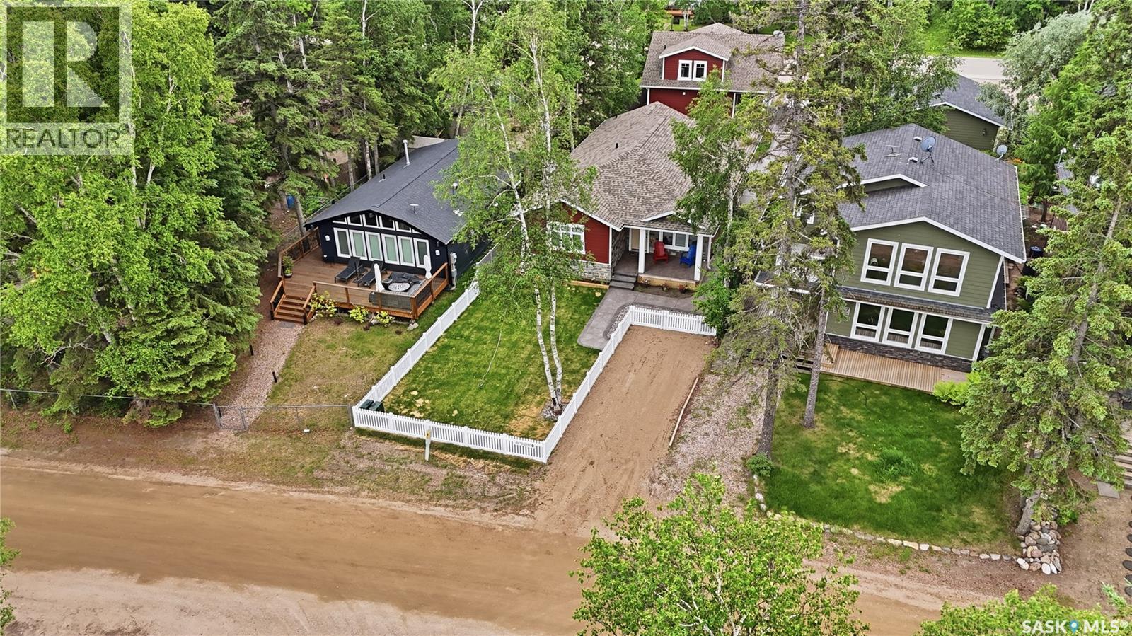 251 Lakeshore DRIVE - 5