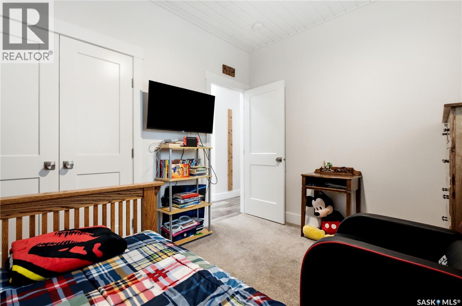 251 Lakeshore DRIVE - 26