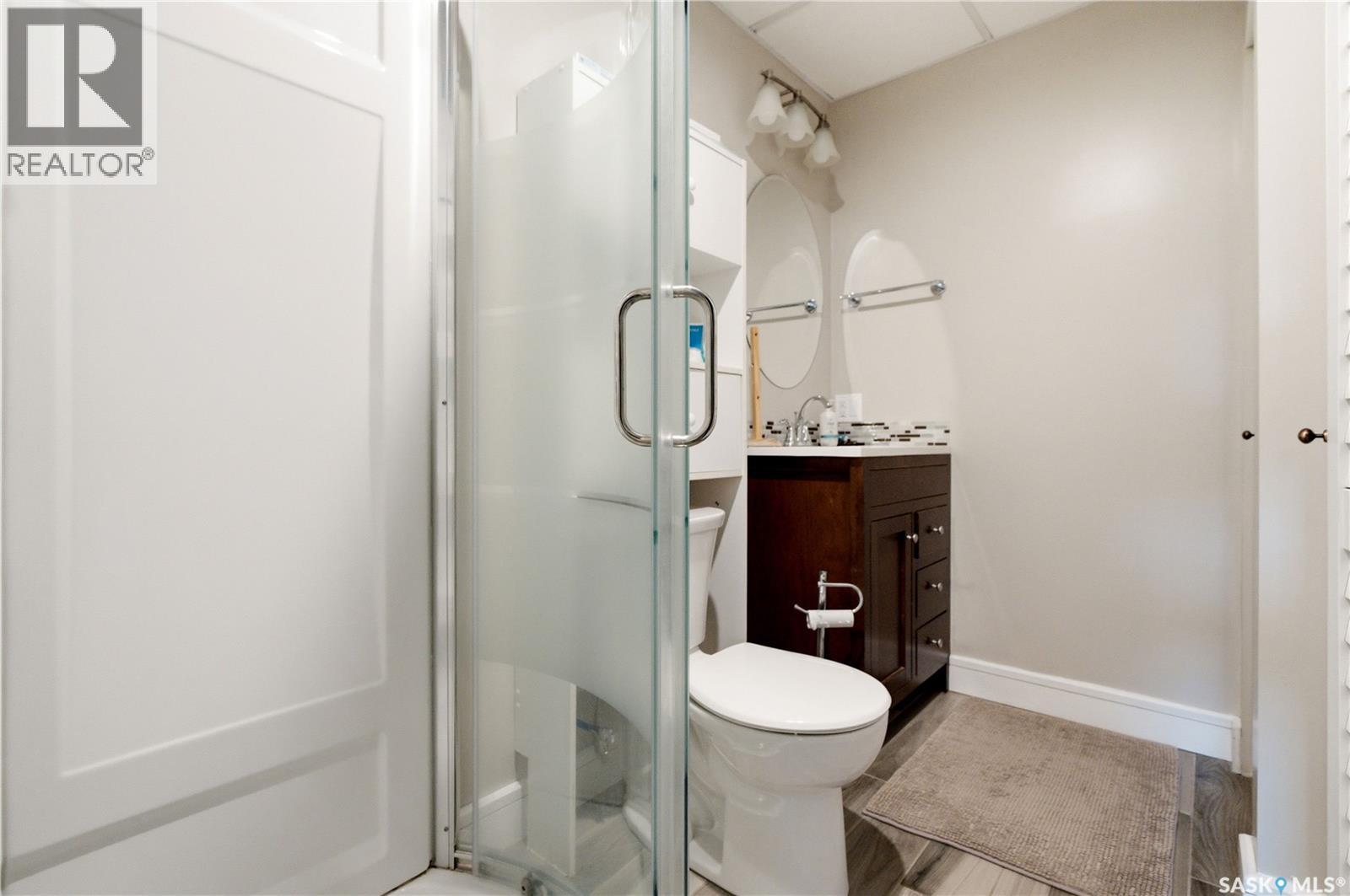 251 Lakeshore DRIVE - 37