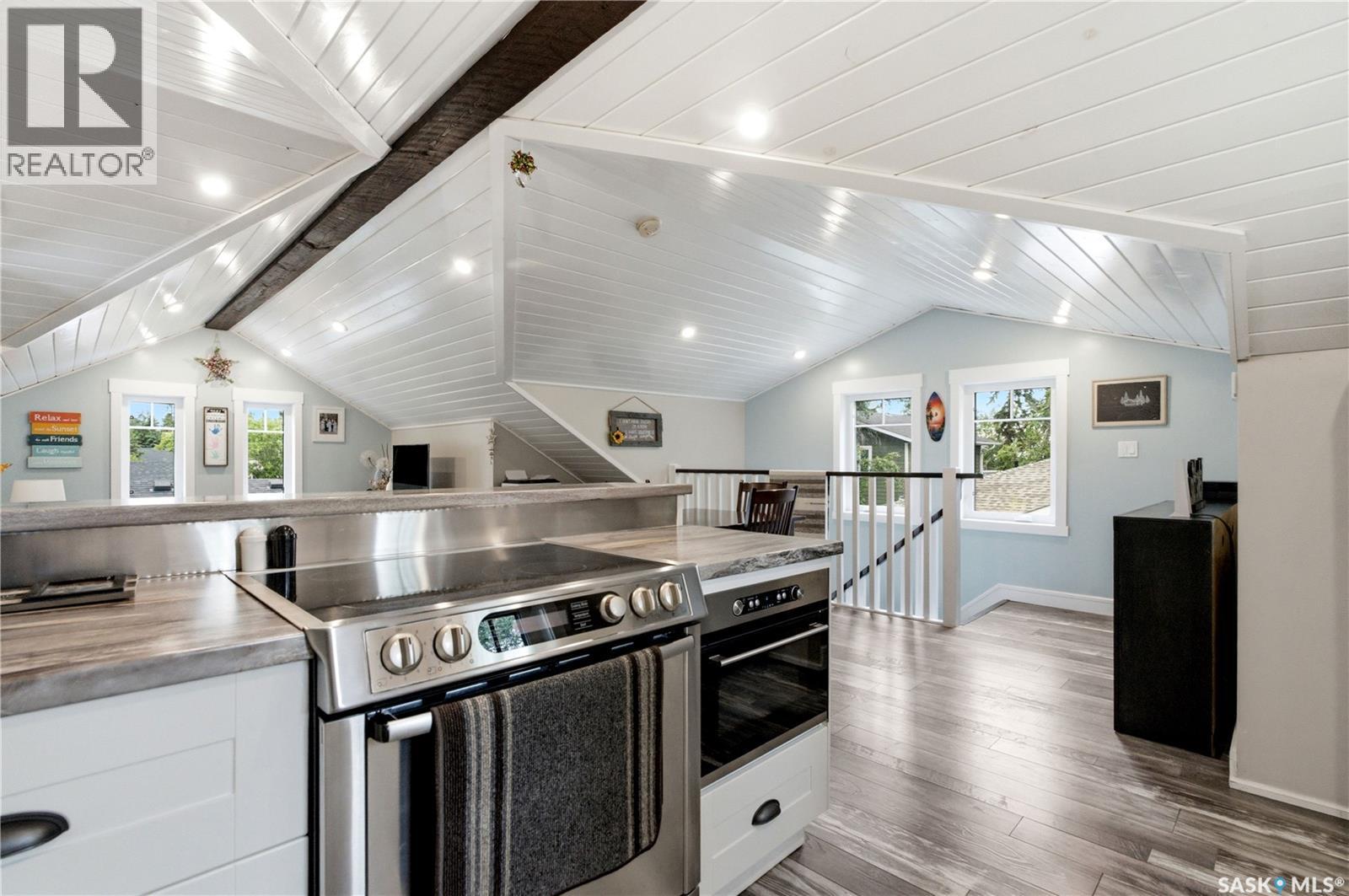 251 Lakeshore DRIVE - 42