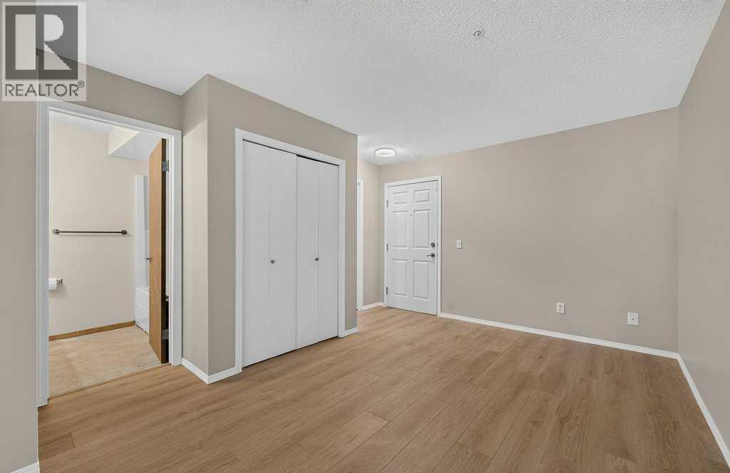 #106 11 Somervale View SW - 6