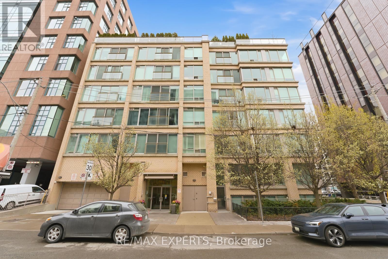#707 50 CAMDEN STREET - 3