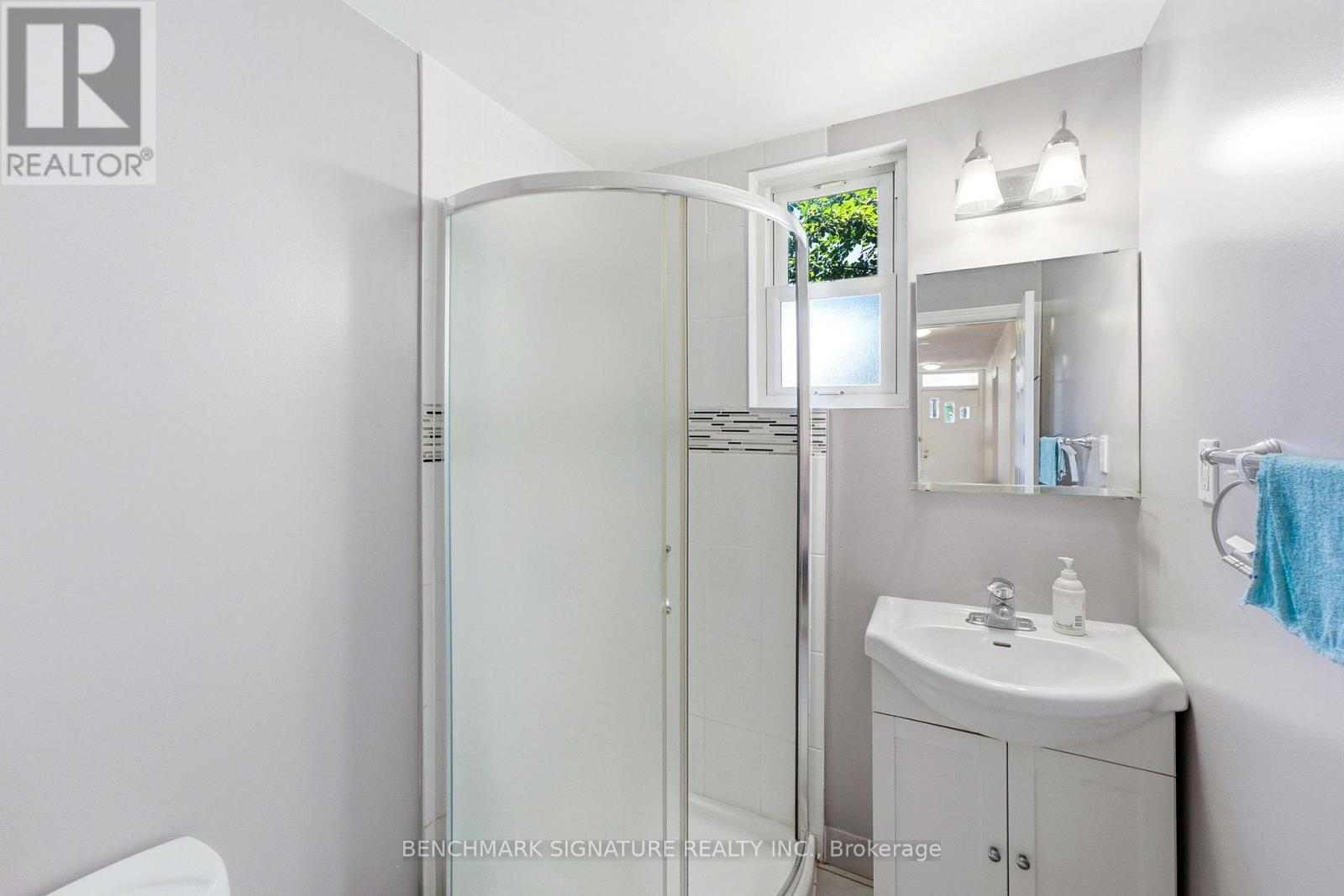 51 BAYBROOK CRESCENT - 11
