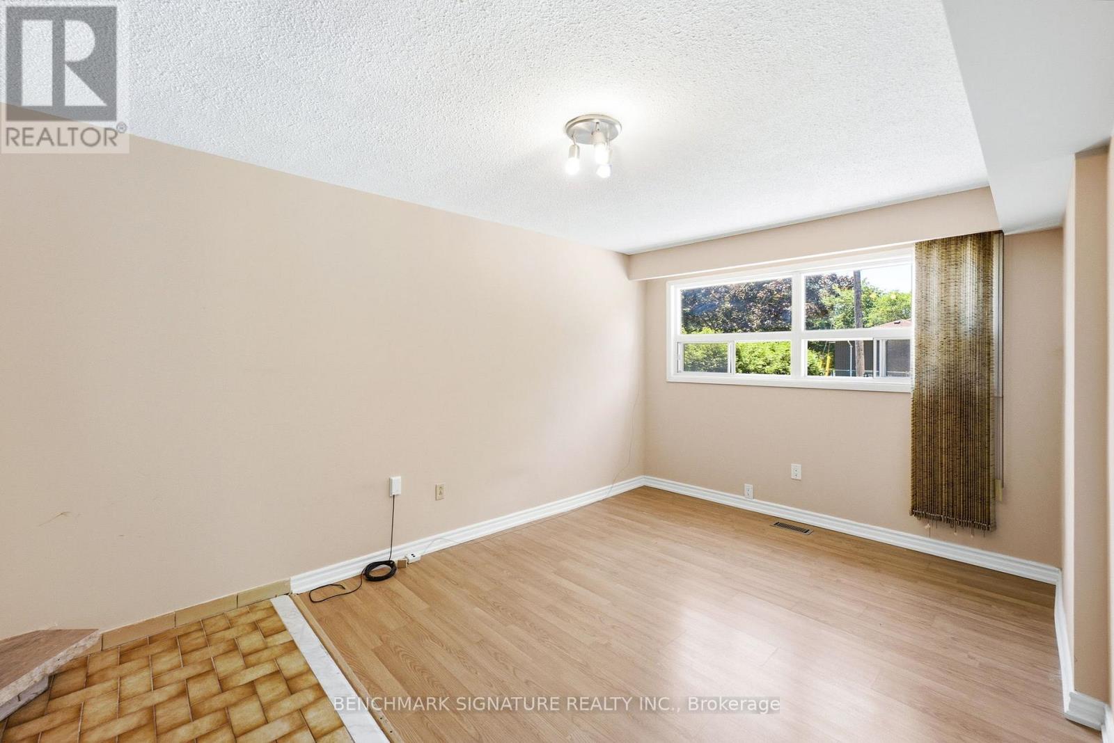 51 BAYBROOK CRESCENT - 6