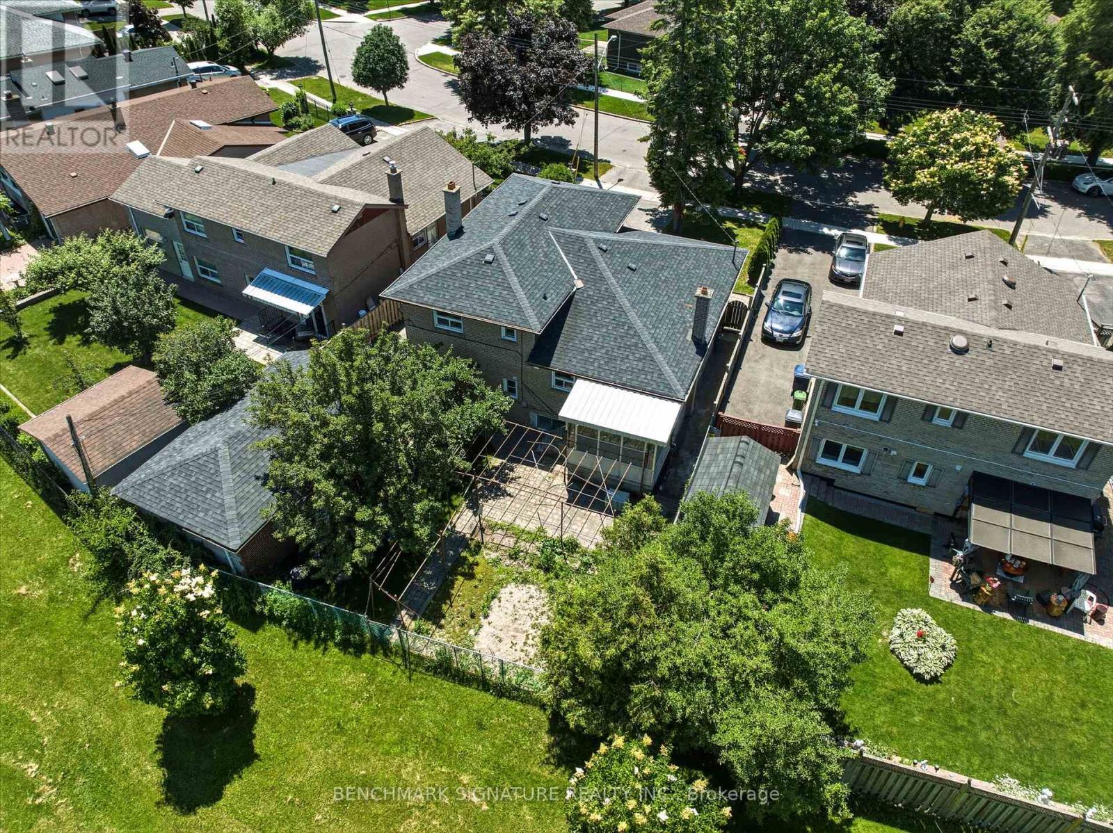 51 BAYBROOK CRESCENT - 38