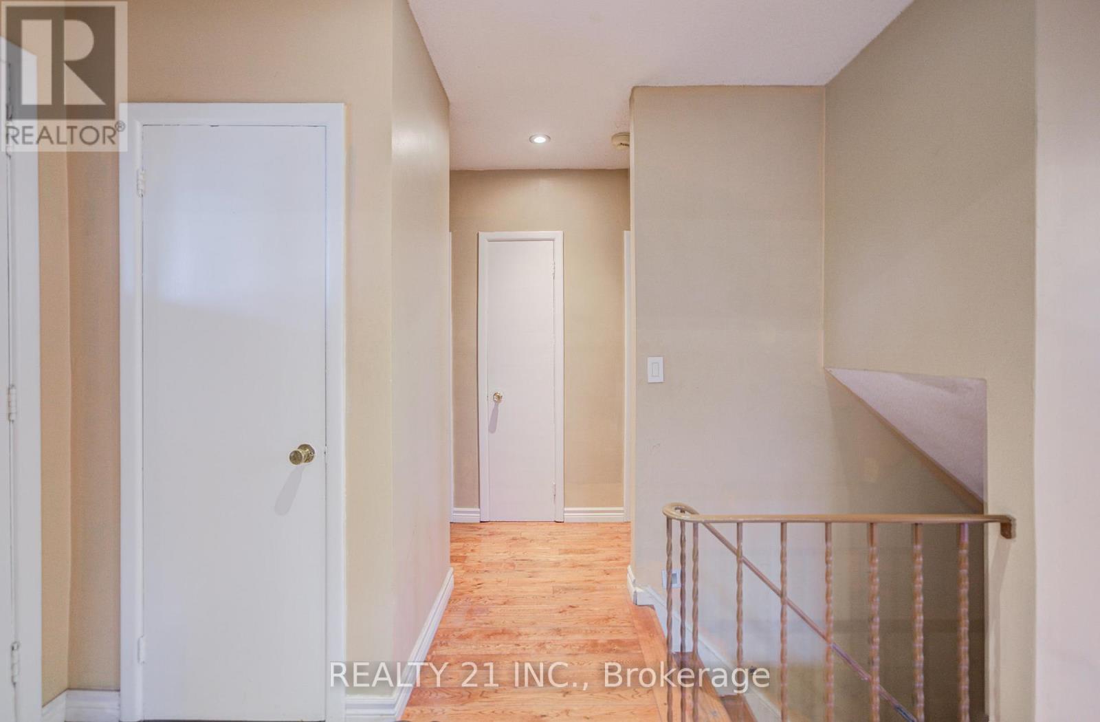 44 SUNDANCE CRESCENT - 19