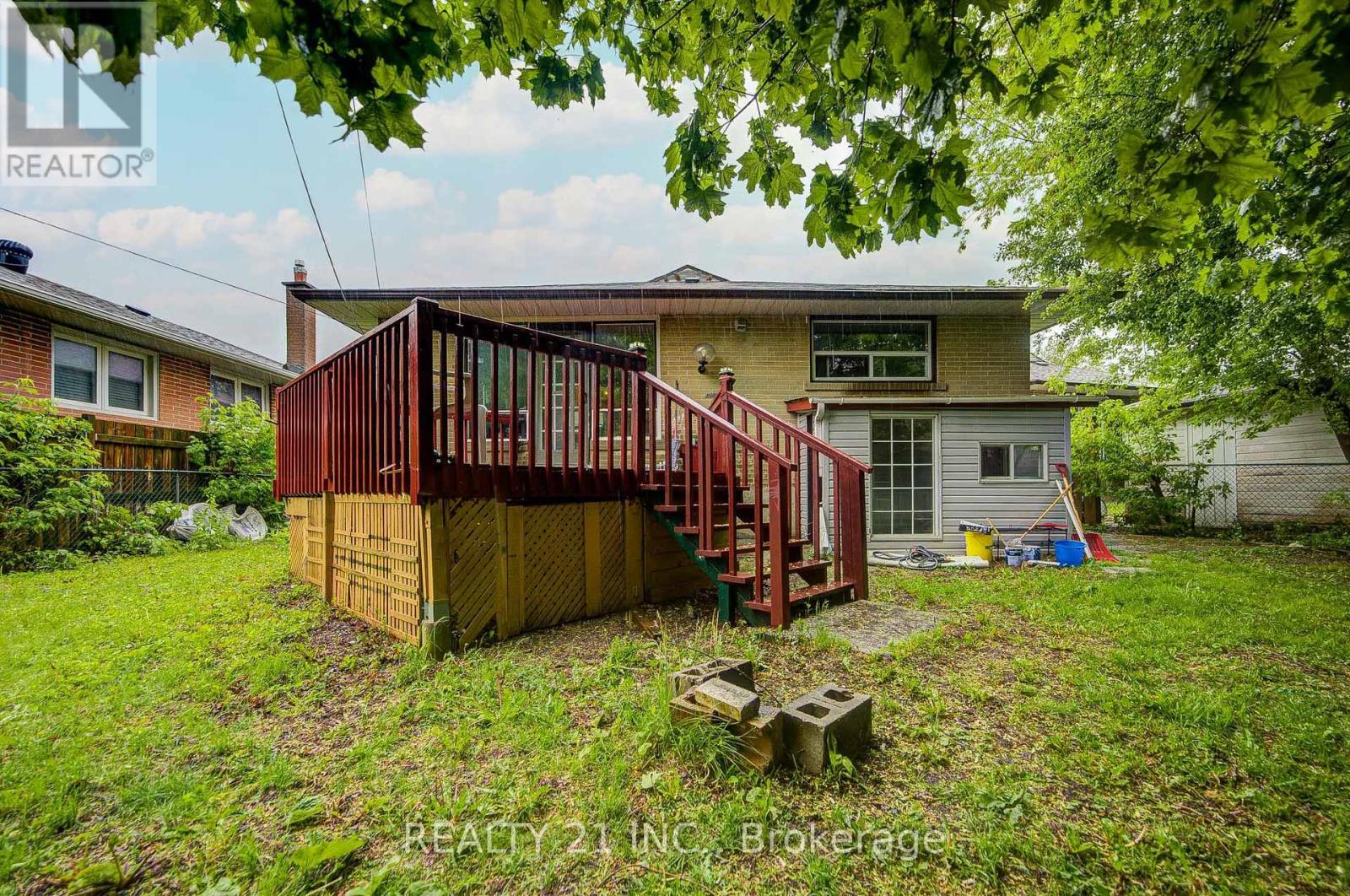 44 SUNDANCE CRESCENT - 47