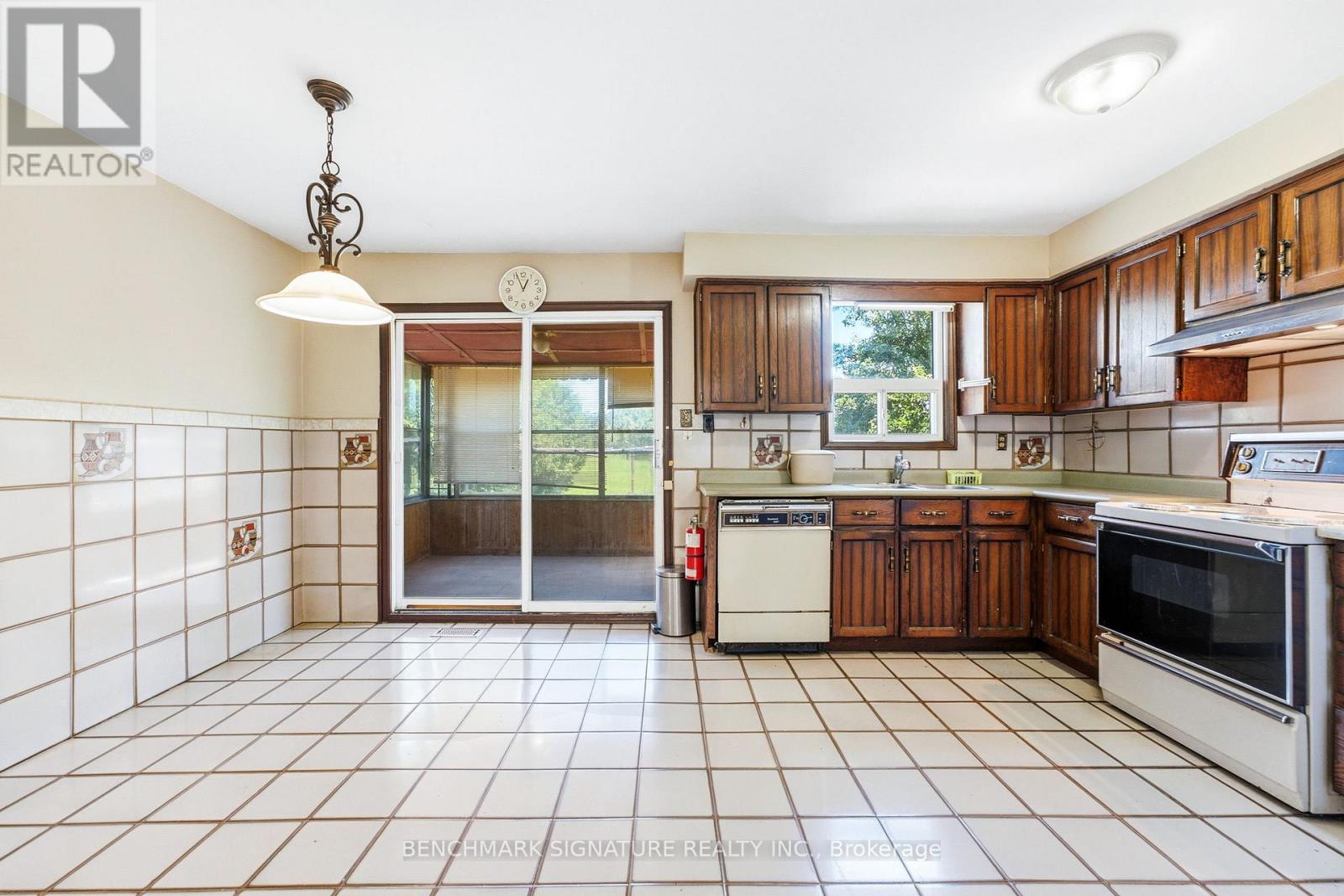 51 BAYBROOK CRESCENT - 15