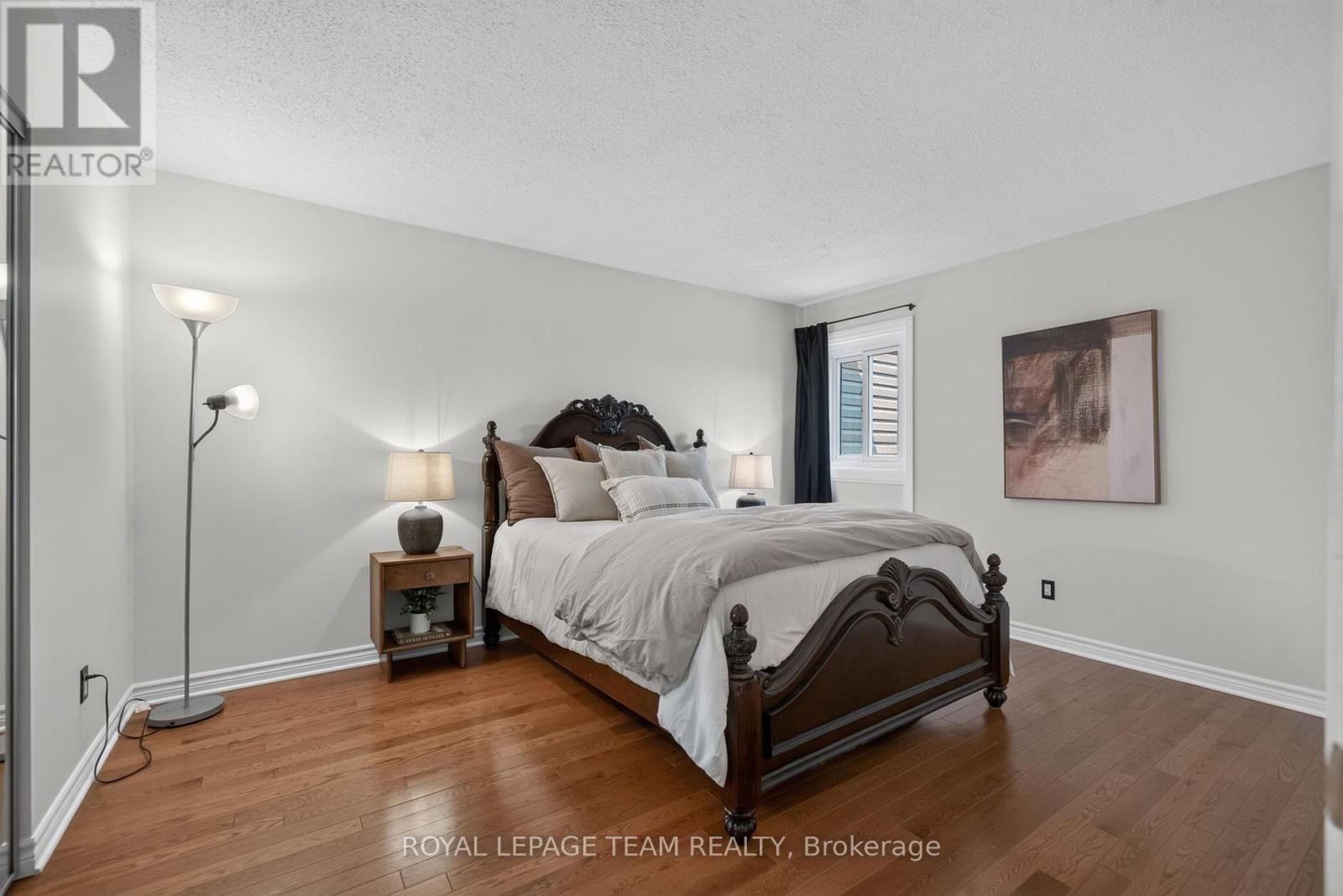 3 Bed, 2 Bath House for Sale in Ottawa – 41 LONGWOOD AVENUE, Ottawa – MLS# X13516910 - Image 40