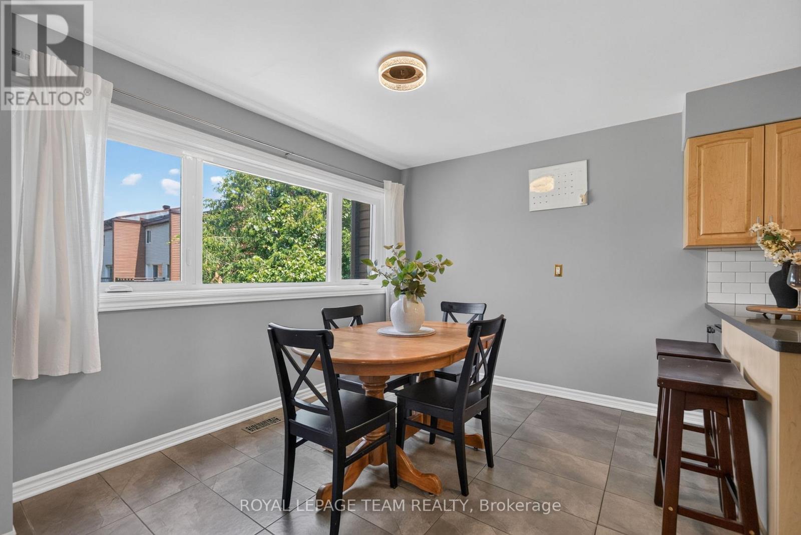 3 Bed, 2 Bath House for Sale in Ottawa – 41 LONGWOOD AVENUE, Ottawa – MLS# X13516910 - Image 37