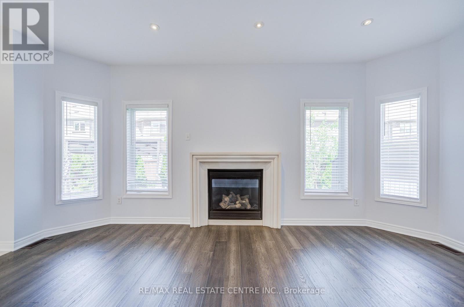 3275 TACC DRIVE - 25