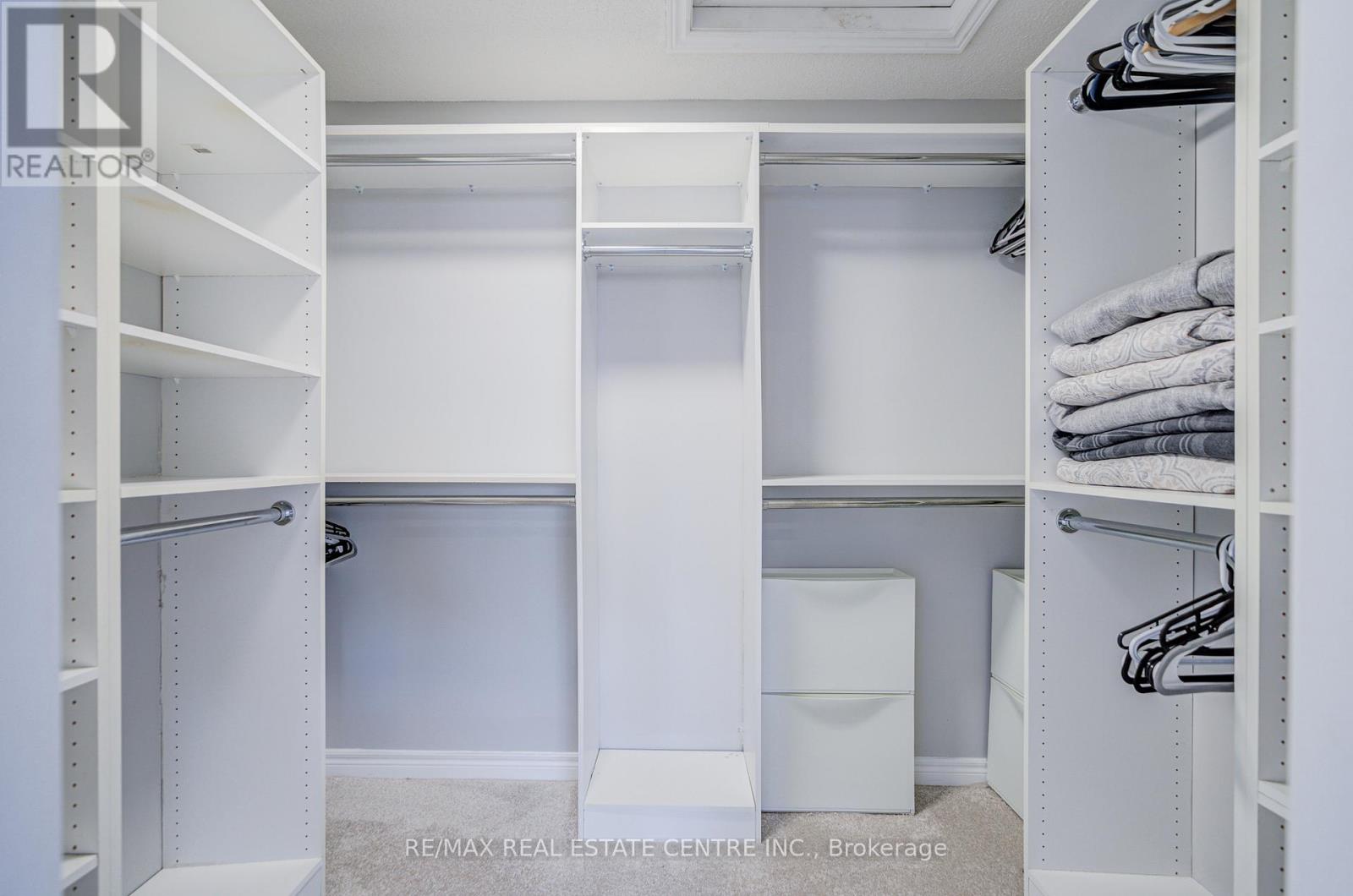 3275 TACC DRIVE - 39