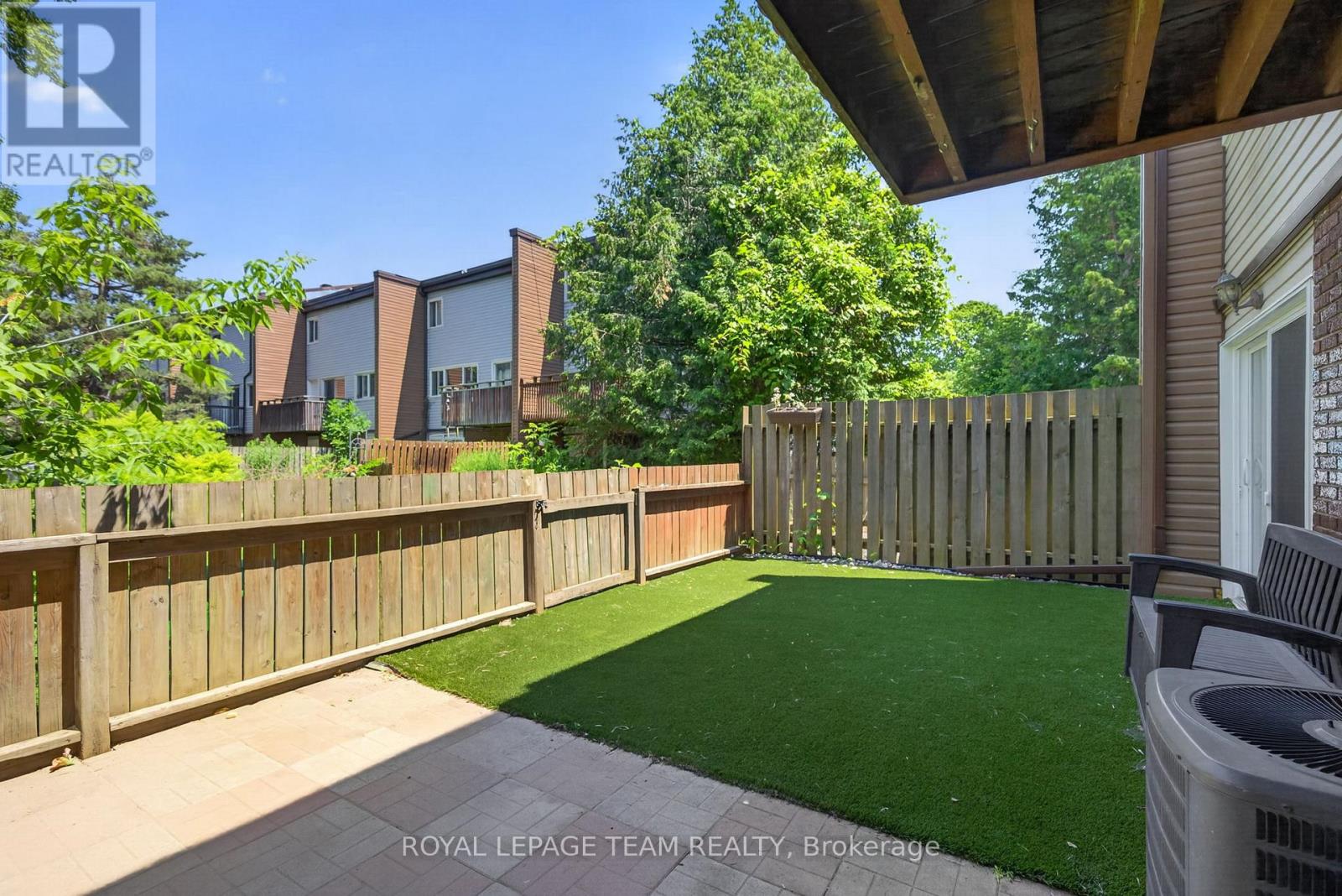 3 Bed, 2 Bath House for Sale in Ottawa – 41 LONGWOOD AVENUE, Ottawa – MLS# X13516910 - Image 8