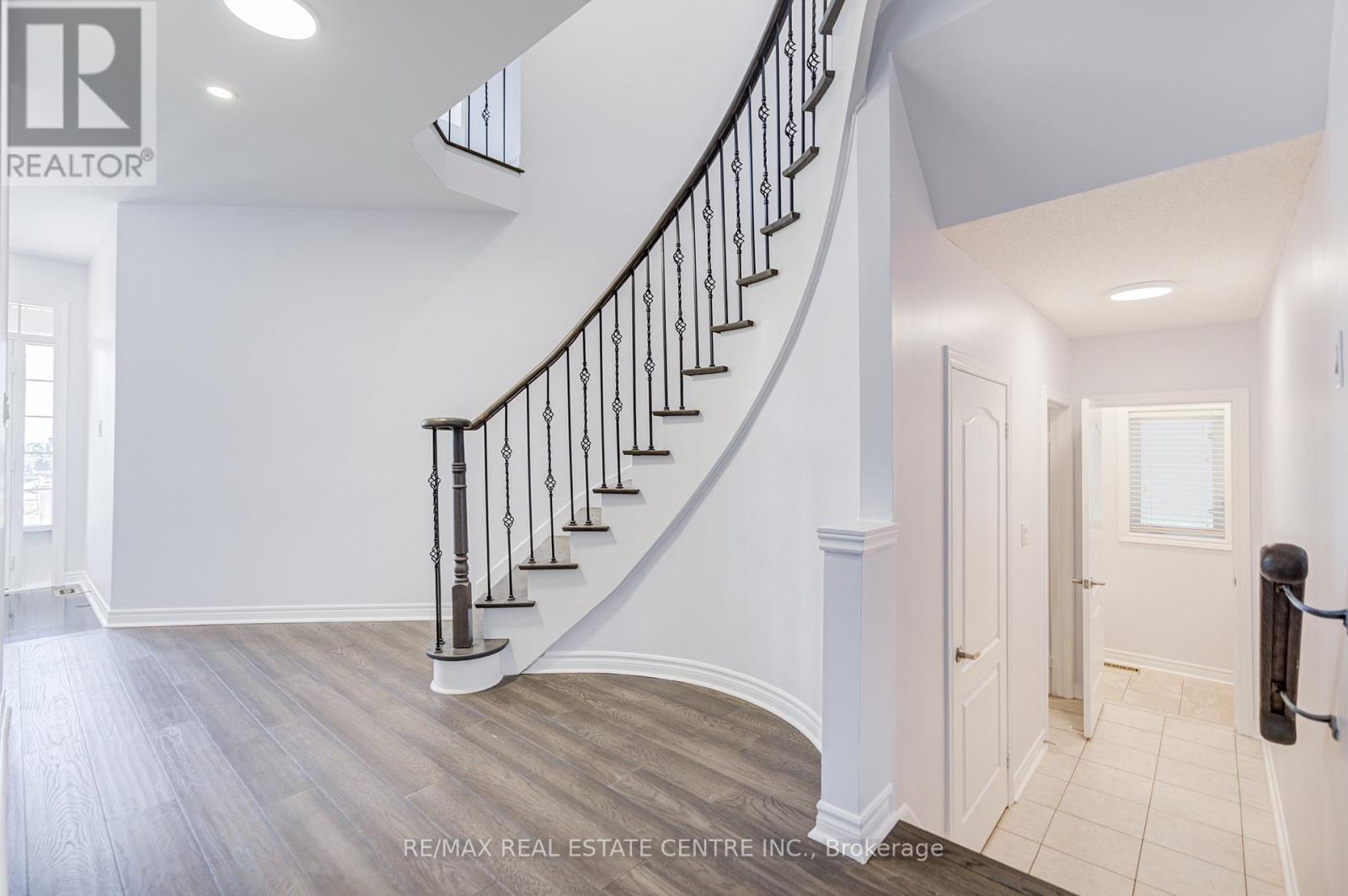 3275 TACC DRIVE - 10