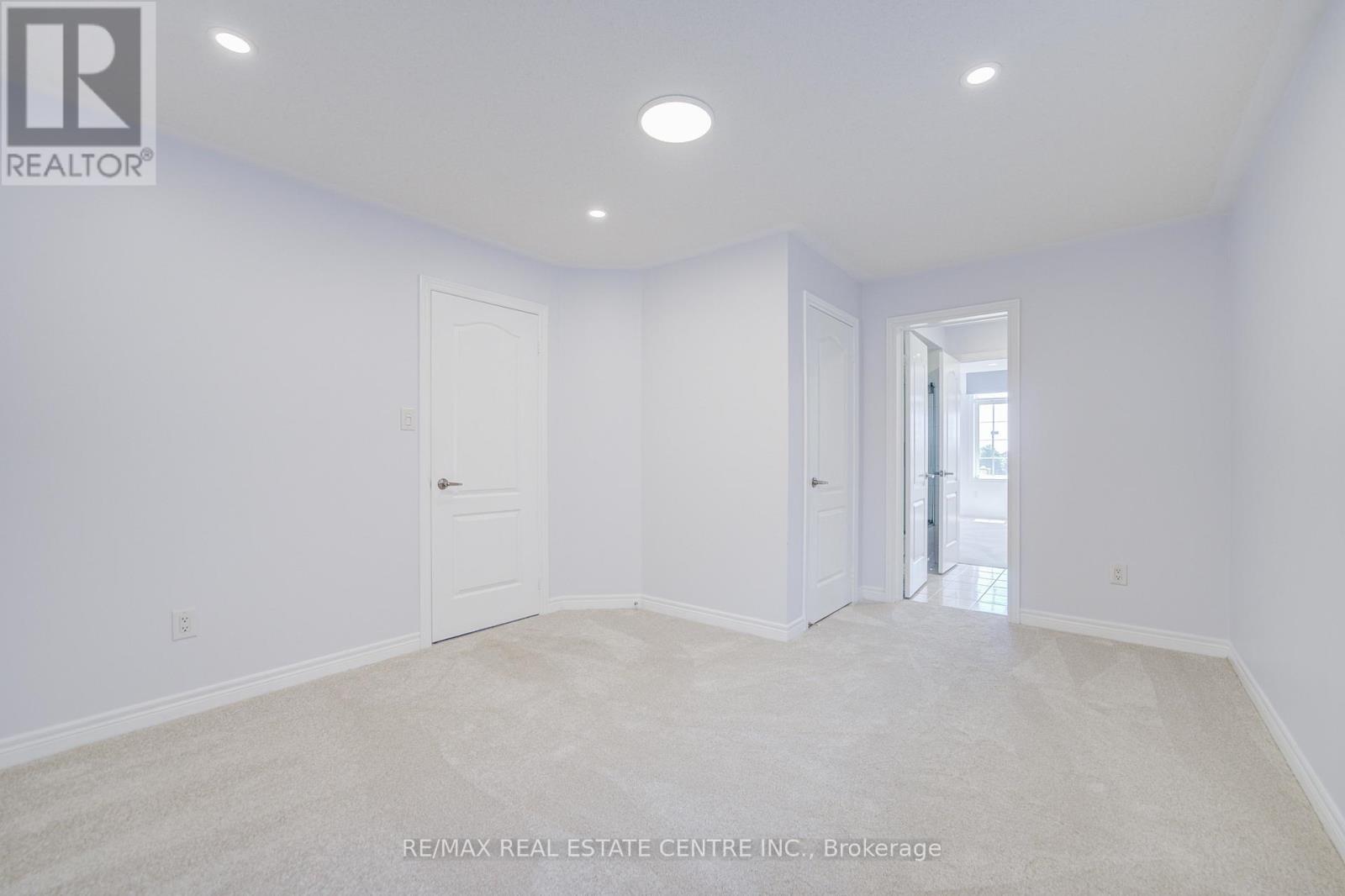 3275 TACC DRIVE - 41