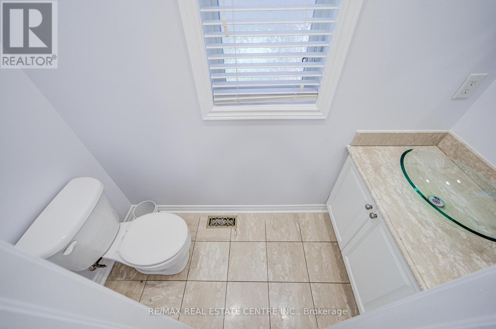 3275 TACC DRIVE - 29