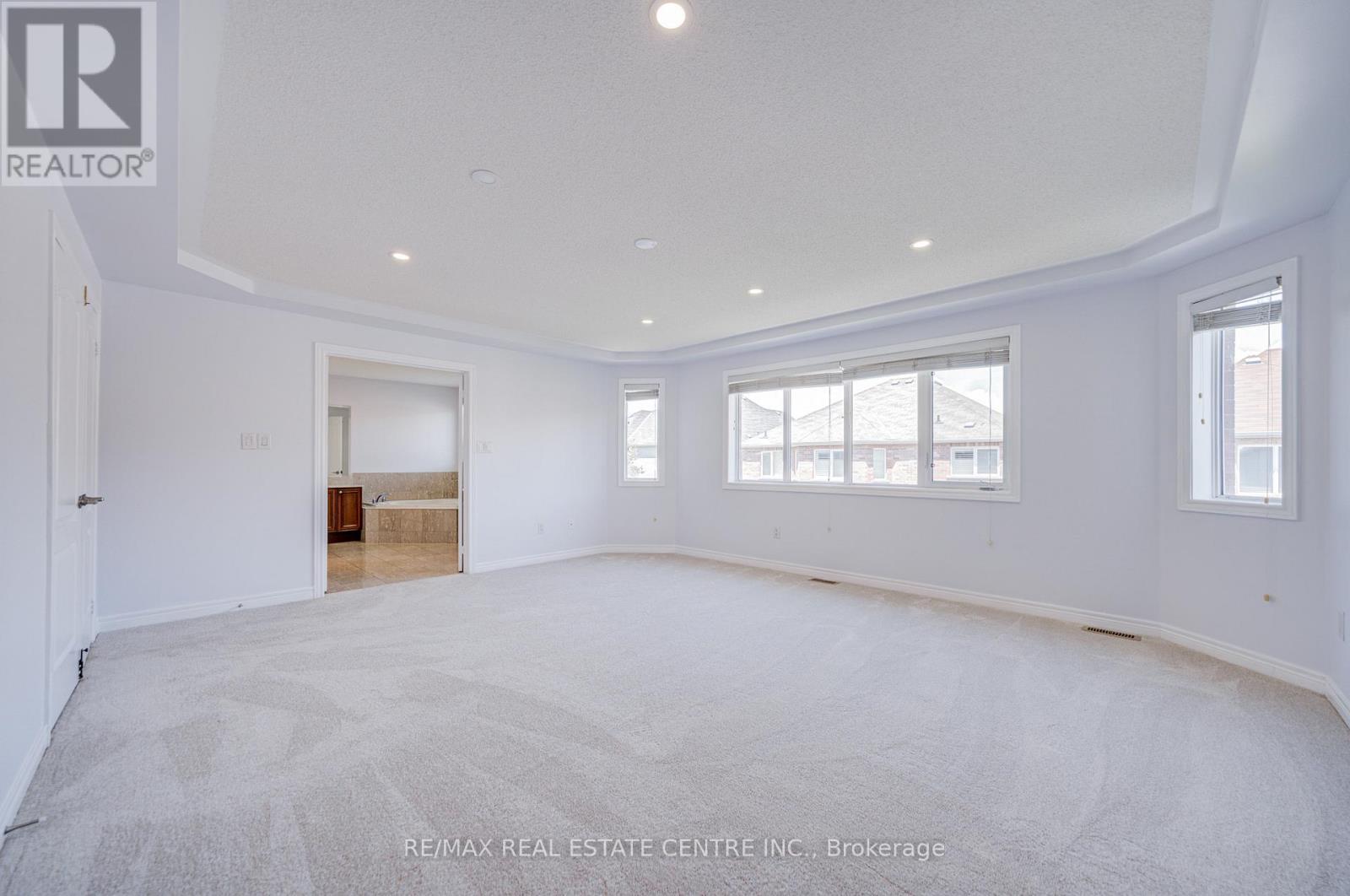 3275 TACC DRIVE - 36
