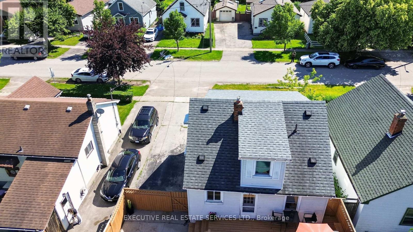 38 PARKER STREET - 37