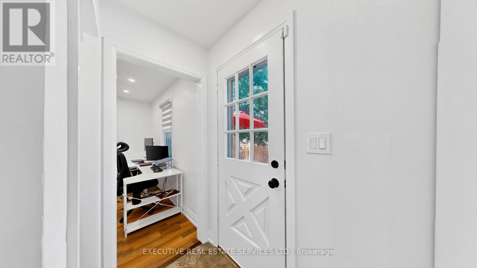 38 PARKER STREET - 16