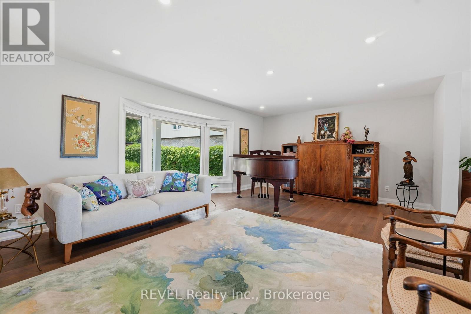 53 BEACHVIEW DRIVE - 11