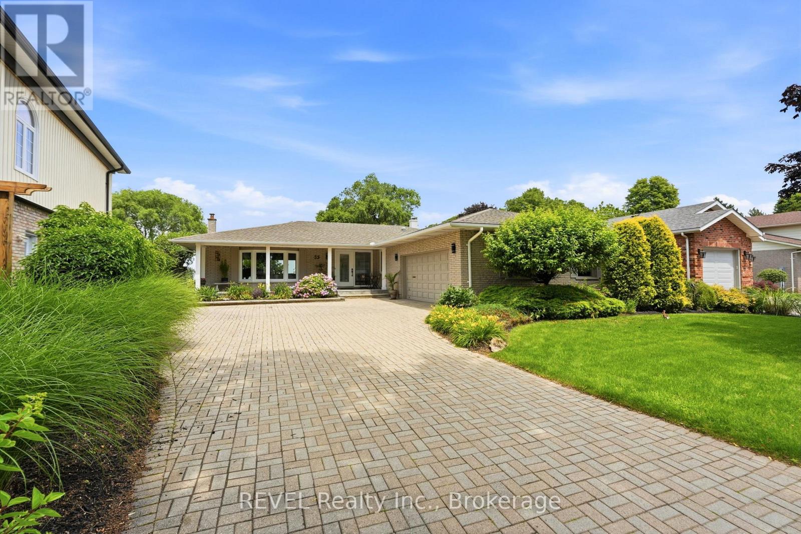 53 BEACHVIEW DRIVE - 1